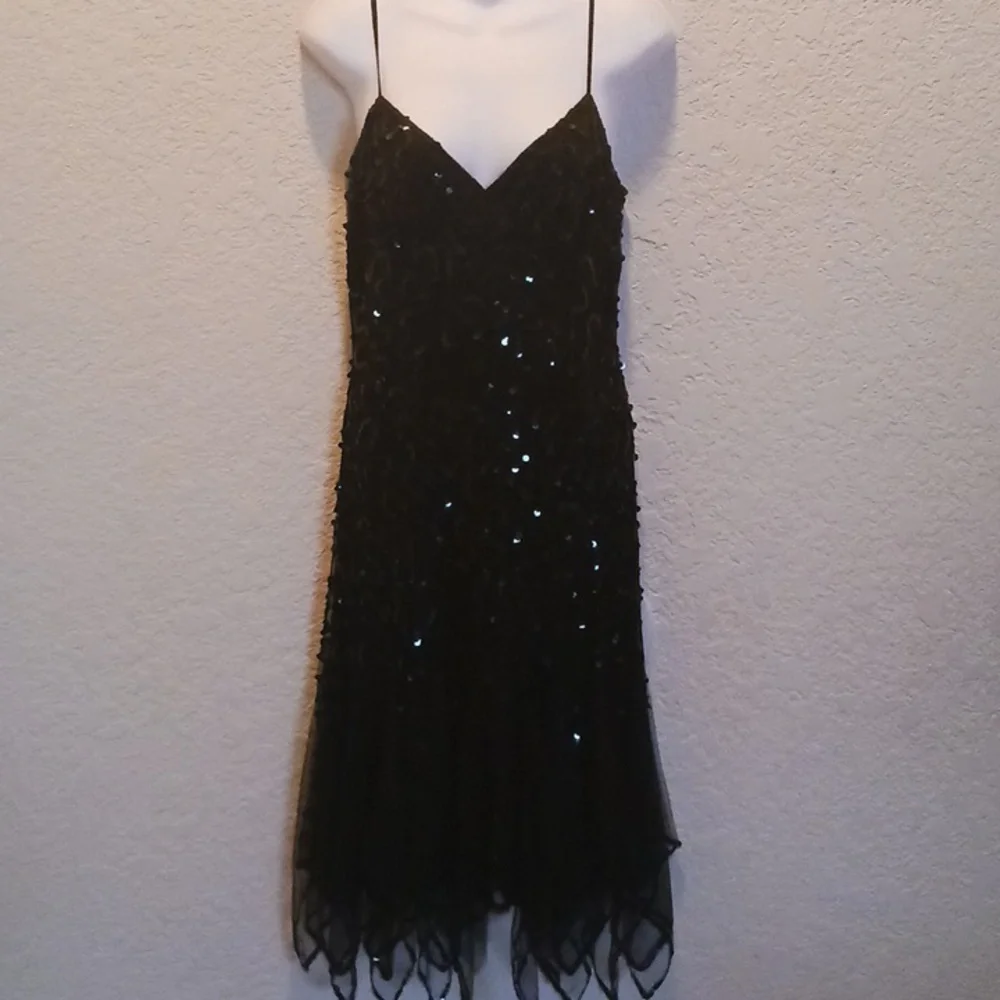 Vintage Betsy Johnson black cocktail dress - Picture 2 of 9